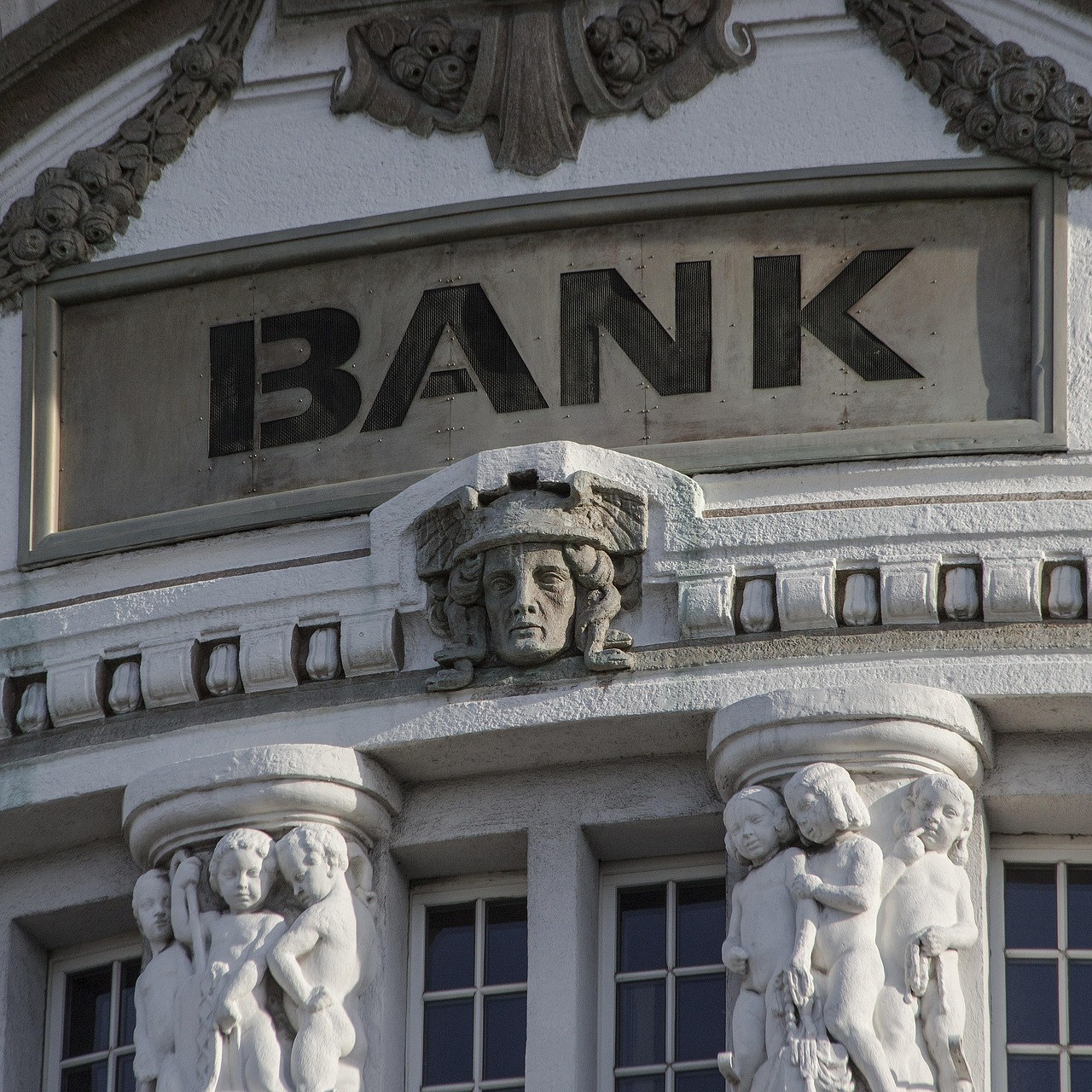 entdecken sie die neuesten trends und innovationen im banking. erfahren sie alles über digitale bankdienstleistungen, sicherheit, kontoführung und wie moderne technologie das bankwesen verändert.