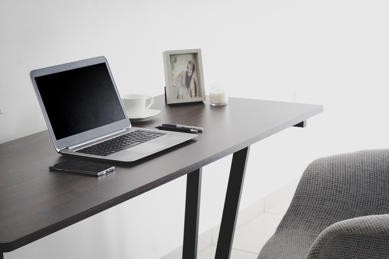entdecken sie nützliche tipps und ideen für das home office. erfahren sie, wie sie ihren arbeitsplatz zu hause effektiv gestalten und produktiv bleiben können.